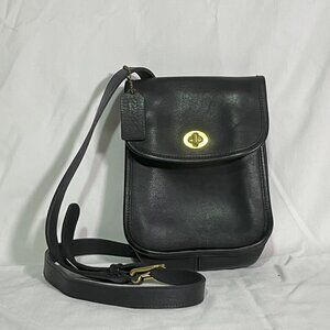 VINTAGE Coach Scooter Sidepack 1990's era, Unisex Black Leather Crossbody 9978
